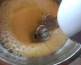 Foto del paso 3 de la receta: Bizcochuelo de vainilla con batidora
