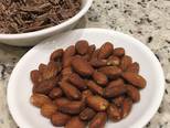 Chocolate Almonds bước làm 1 hình