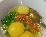 Foto langkah ke 1 dari resep 51. Telur Dadar Kelapa.