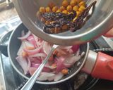A picture of step 1 of Peanut Coconut and Onion Chutney.