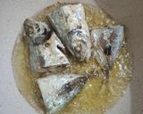 Foto langkah ke 2 dari resep Pesmol ikan kembung.