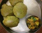 A picture of step 3 of Palak puri and aaloo bhaji with sev puri.