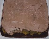 Foto langkah ke 4 dari resep Blackforest RoLL Cake.