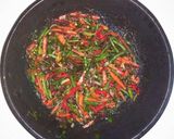 A picture of step 8 of Macaroni and beef stir fry sauce.