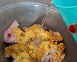 Foto langkah ke 2 dari resep Ayam Goreng Lengkuas Simple Praktis.