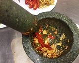 รูปขั้นตอนการทำที่ 2 ของ ผัดฉ่าหอยพิม Stir-fried spicy angelwing clams