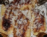 Foto langkah ke 6 dari resep Roti gulung pisang coklat.