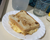 Foto del paso 4 de la receta: Sándwich de tortilla, queso y mayonesa