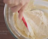 A picture of step 10 of Cream Cheese Topped Strawberry Muffin.