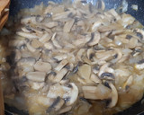 Foto del paso 3 de la receta: Espaguetis con champiñones y langostinos
