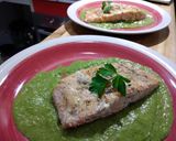 Foto del paso 4 de la receta: Salmón dorado en salsa de perejil
