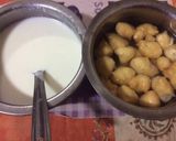 A picture of step 4 of Dahi Vada.