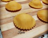 A picture of step 6 of Fresh Ravioli Stuffed with Potatoes and Salted Cod with Crab Sauce.