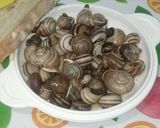 Foto del paso 4 de la receta Caracoles picantes con ajo y perejil