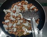 A picture of step 1 of Hyderabadi Aloo Gosht Mahi Khaliya.