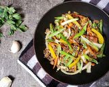 Foto langkah ke 4 dari resep Semur Sapi Cincang dengan Sayuran.