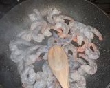 A picture of step 2 of Garlic Butter Prawns.