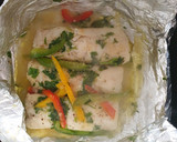 Foto del paso 8 de la receta: Pescado en papillote con verduras