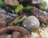 Foto del paso 6 de la receta: Arroz Meloso con setas y espárragos