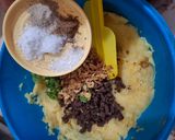 Foto langkah ke 5 dari resep Perkedel Kentang Istimewa.