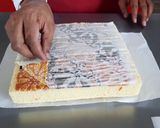 Foto langkah ke 12 dari resep Batik Roll Cake Kukus.