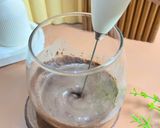 Foto langkah ke 2 dari resep Sea Salt Cream Choco Latte.