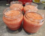 Foto del paso 5 de la receta: Tomate licuado y congelado en botes