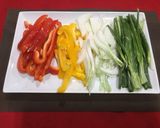 Foto del paso 1 de la receta Huevos fritos con verduras en olla lenta
