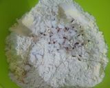 A picture of step 3 of Steamed Wheat Flour Cake.