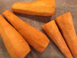 Món ăn vặt tốt cho sức khoẻ: cà rốt tươi và cà rốt chua ngọt bước làm 1 hình