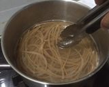 Foto langkah ke 1 dari resep Spaghetti wholemeal (San Remo) with chiken sauce.