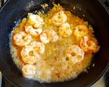 Foto del paso 3 de la receta: Tagliatelli de espinaca con salsa de langostinos. 🍤🍤🍜