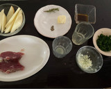 Foto del paso 1 de la receta: Filete al perejil con papas rústicas