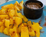 Foto del paso 5 de la receta: Patatas fritas con salsa de pepino