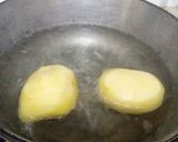 Foto langkah ke 1 dari resep Potato cream soup.