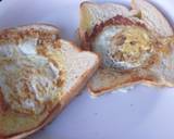 Egg in a hole sandwich recipe step 2 photo