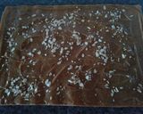 Foto del paso 4 de la receta Brazo de gitano relleno de turrón Jijona y revestido de chocolate blanco