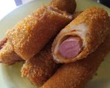 Foto langkah ke 3 dari resep Roti Goreng isi Sosis.