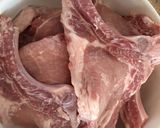 Foto del paso 1 de la receta: Chuletas de cerdo fritas