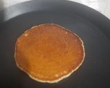 A picture of step 7 of Walnuts honey pancakes.