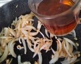 Foto del paso 4 de la receta Solomillo ibérico de cerdo. Al vino dulce con dátiles y piñones