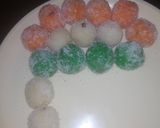 A picture of step 1 of Tricolour Coconut Ladoo.