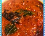 A picture of step 2 of One pot tomato chutney.
