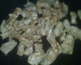 Foto del paso 3 de la receta: Chinchulines provenzal (light) con ensalada de arroz primavera