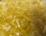 Foto del paso 3 de la receta: Tortilla de patatas y cebolla 😋