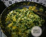 Foto langkah ke 4 dari resep Omelet Sayur Enakk Non-MSG.