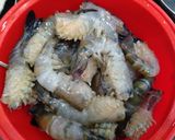 Hình bước làm 1 của món Tôm kho tàu