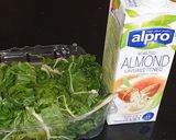 A picture of step 2 of Spinachsmoothie#weeklyjikoni challenge.