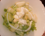 Foto del paso 3 de la receta: Ensalada de pollo crujiente con salsa de yogur