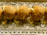 चुरमा लाडू (Churma Ladoo Recipe In Marathi)